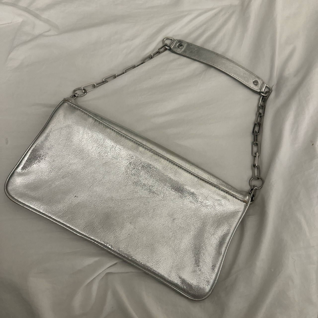 Tory Burch Metallic Silver Leather Shoulder Bag w/ Chain Strap Zip Lined Pockets
