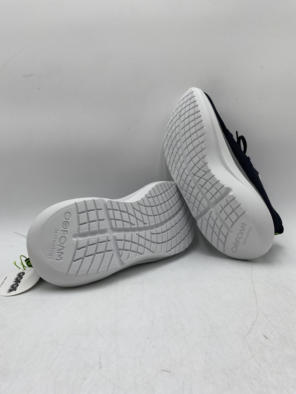 OOFOS STRIDE Men’s NEW Recovery Sneakers White/Black Multiple Sizes