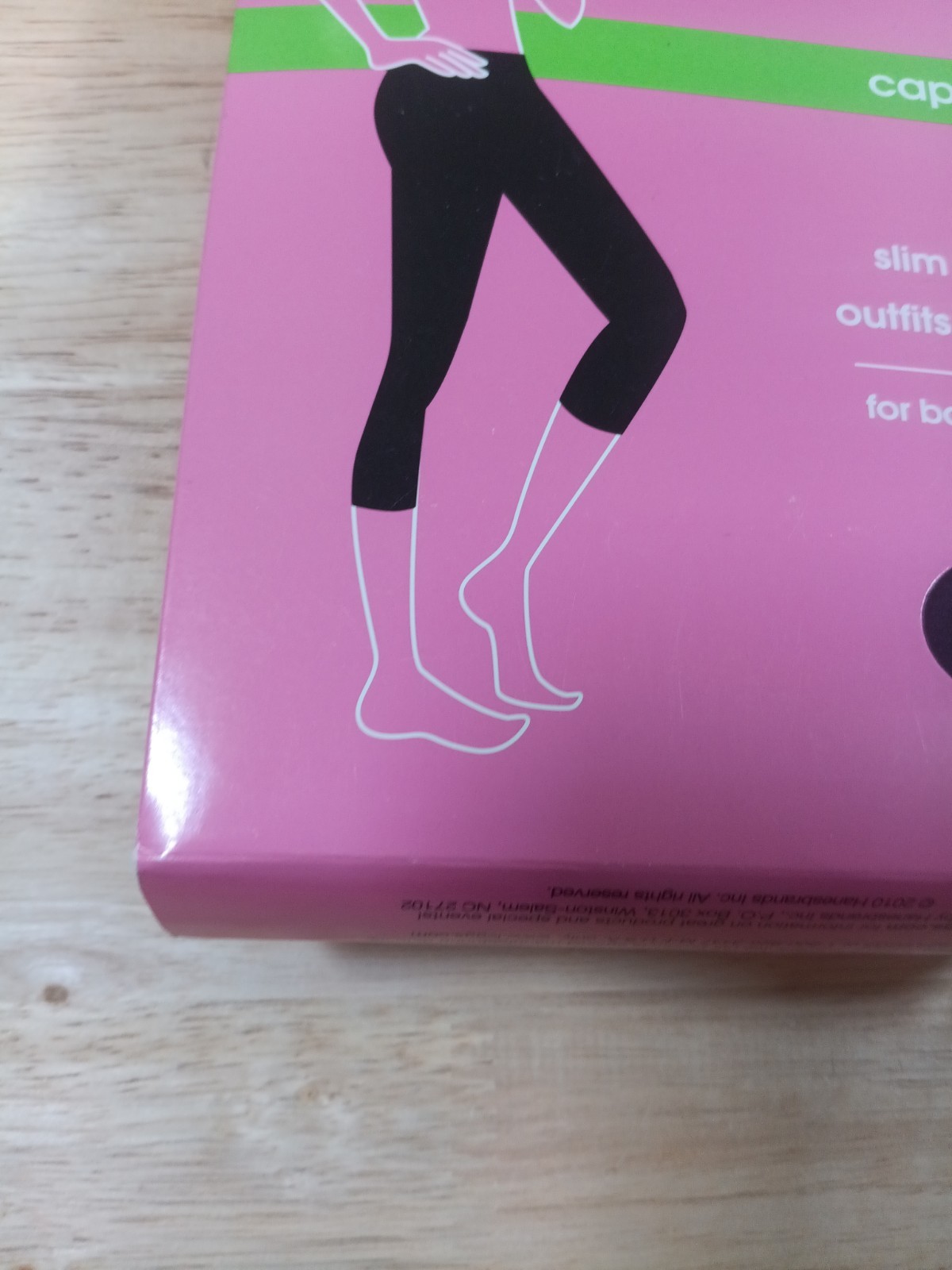 Leggs Profiles Capris Firm Control Size Medium Black New