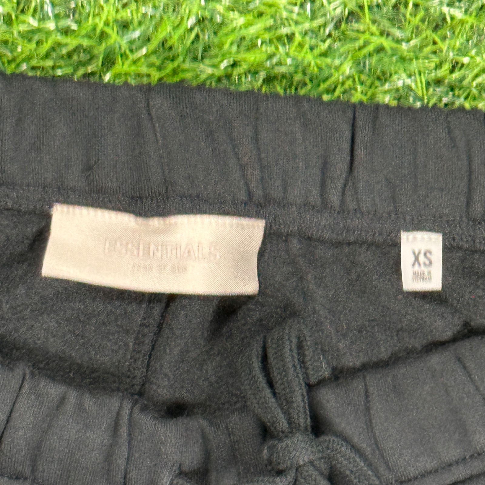 Fear of God Essentials Shorts SS22 Stretch Limo Black – 100% Authentic (XS-XL)
