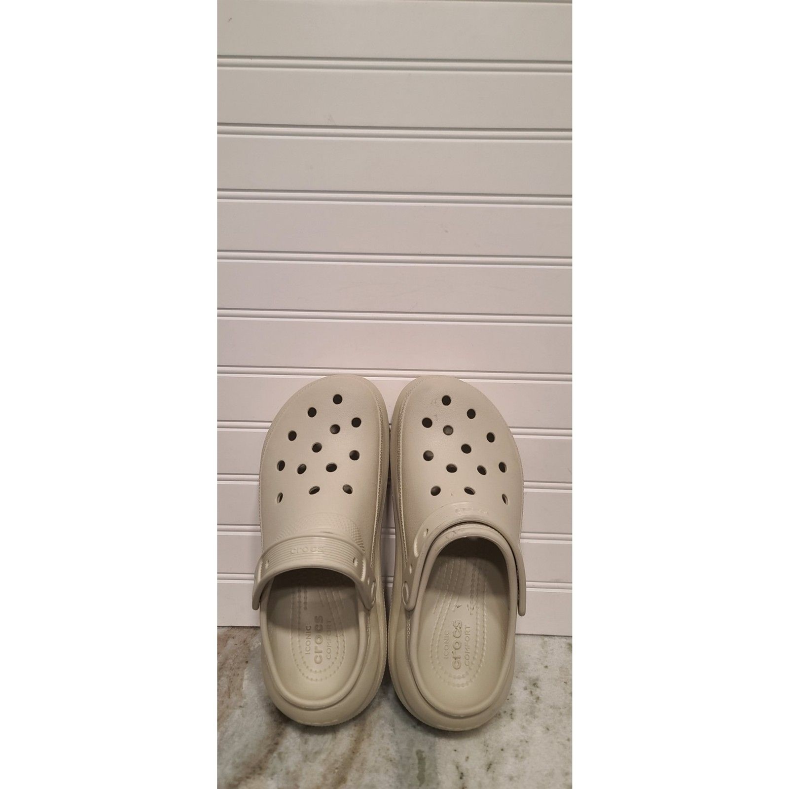 Crocs Beige Classic Crush Clogs W/Platform Sole Size W8 M6