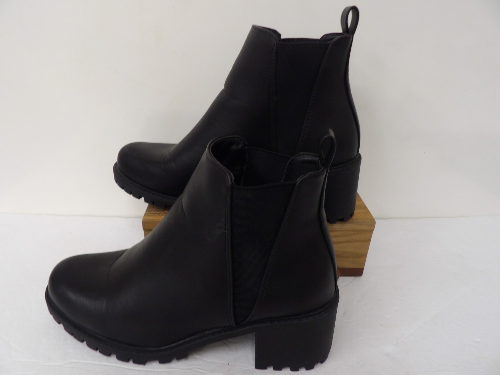 TINSTREE Women’s Western Ankle Boot Pointed Toe Chunky Mid Heel S 11 SH# TA 1