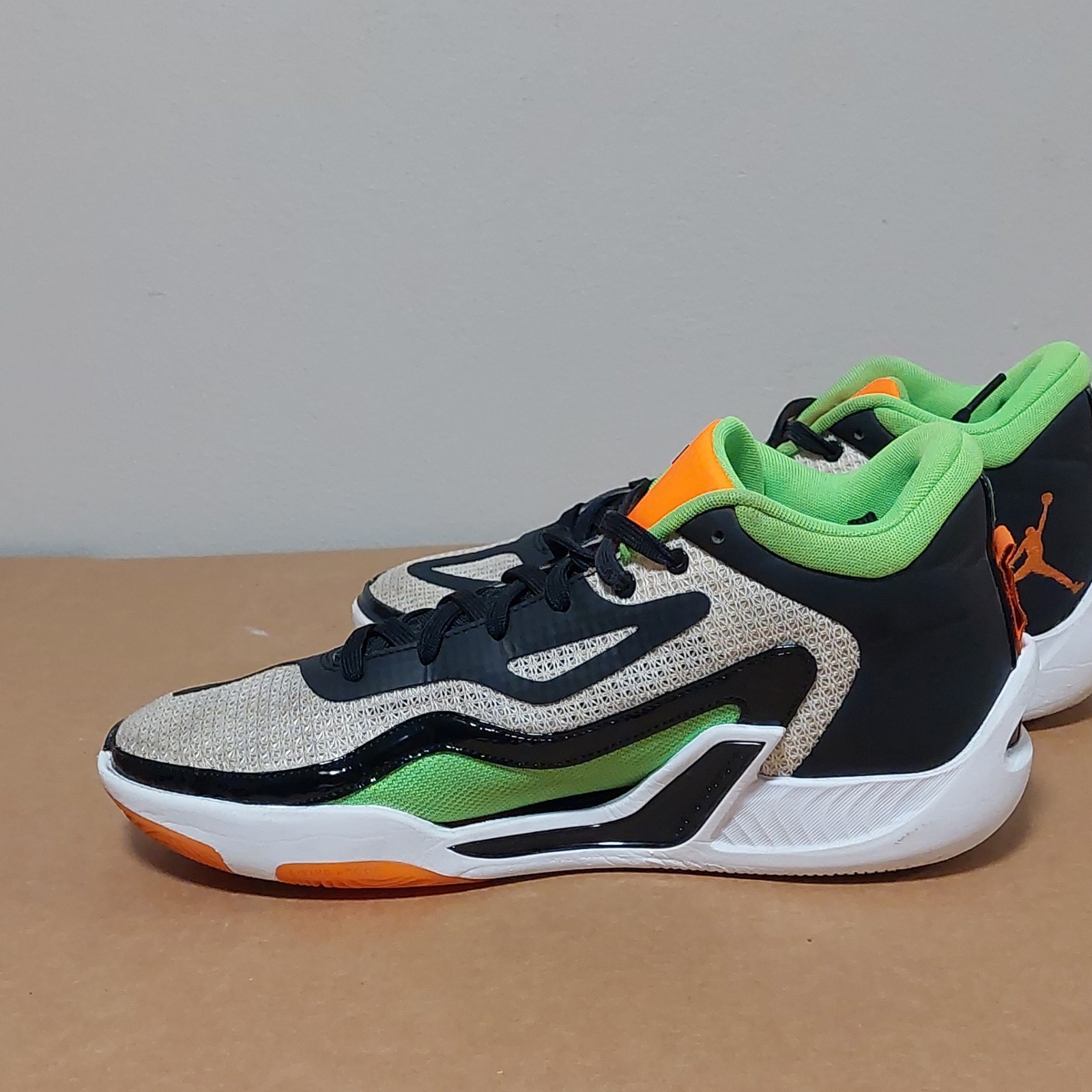 Jordan Jayson Tatum 1 ‘Home Team’ DZ3324-108 SIZE 10.5