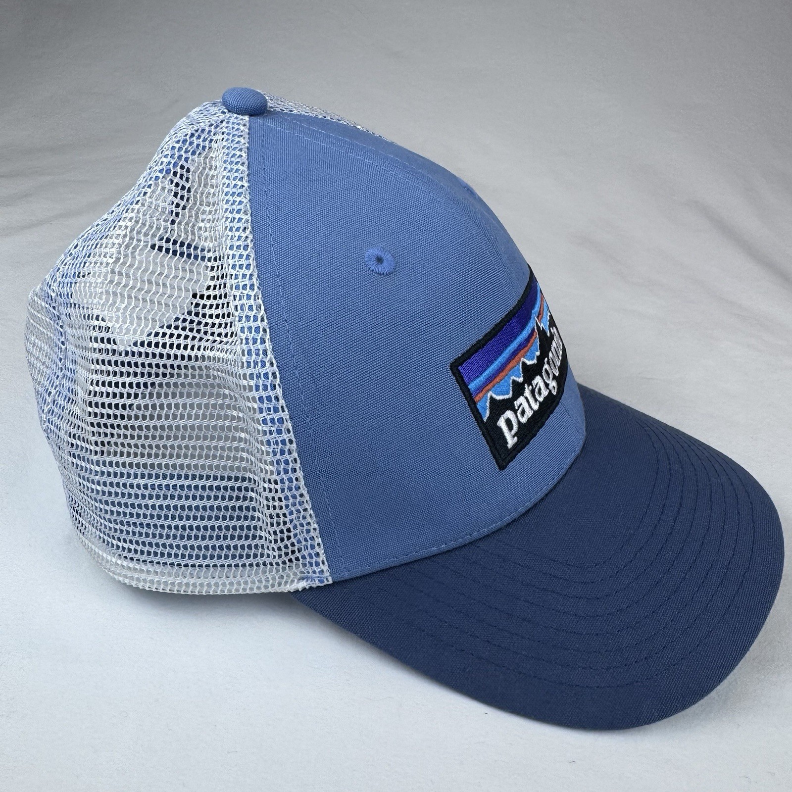 Patagonia P-6 Logo LoPro Trucker Hat Snapback 2 Tone Blue White Mesh