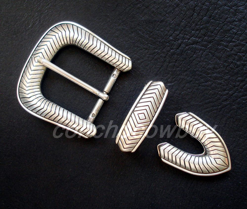 WESTERN COWBOY ANTIQUE ENGRAVED THREE PIECE BELT BUCKLE SET FITS 1-1/2″ BELT
