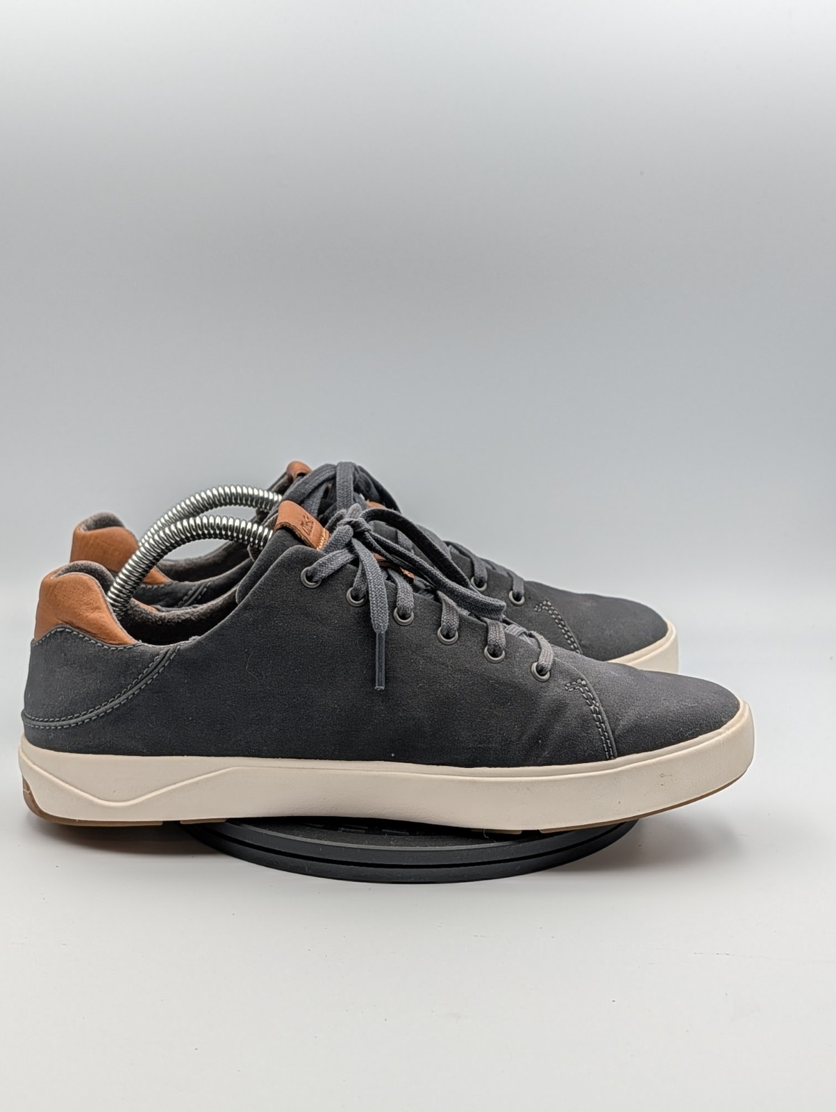 Olukai Lae’ahi Li Men’s Casual Shoes. Size 8.5 (EUR 41.5) Dark Gray Canvas.