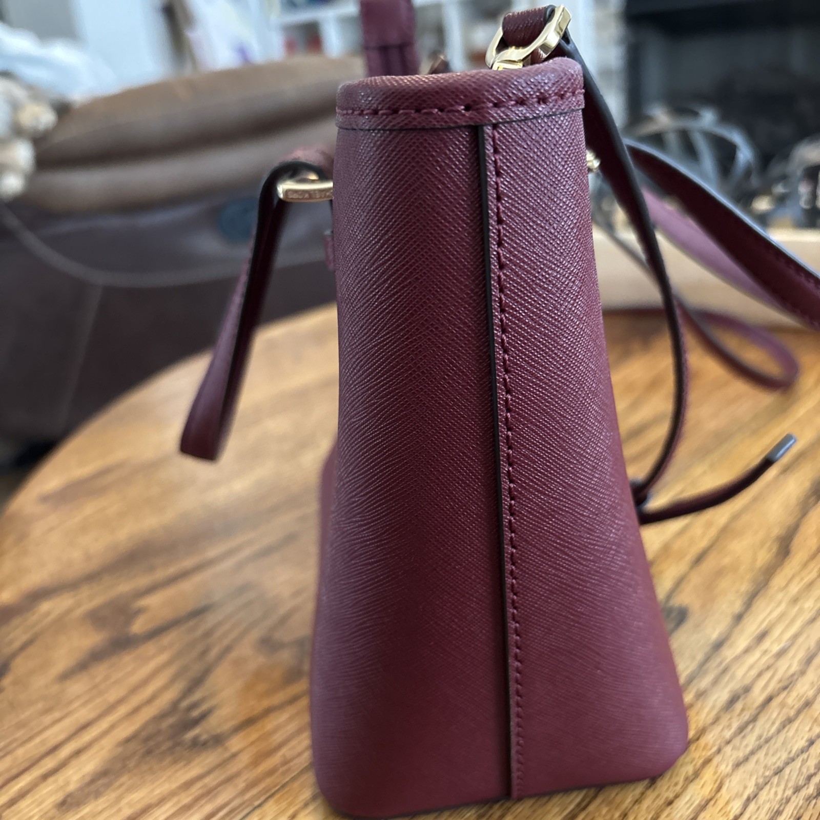 Jet Set Travel Extra-Small Saffiano Leather Top-Zip Tote Bag
