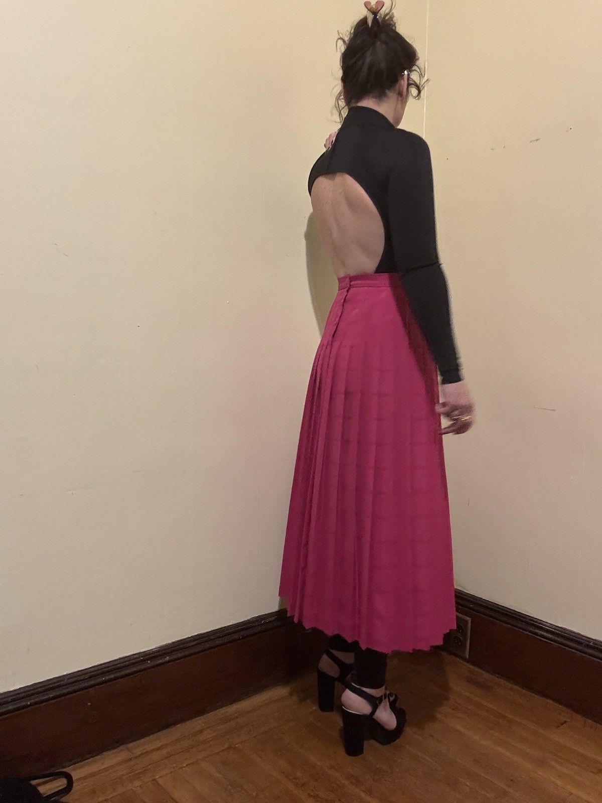 Retro Y2K Jaeger Fuchsia Wool Blend Pleated Midi Skirt, Size 24″ Waist XS Mint