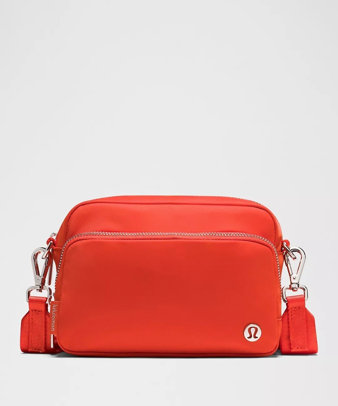 Everywhere Crossbody Bag 2L Metal Hardware
