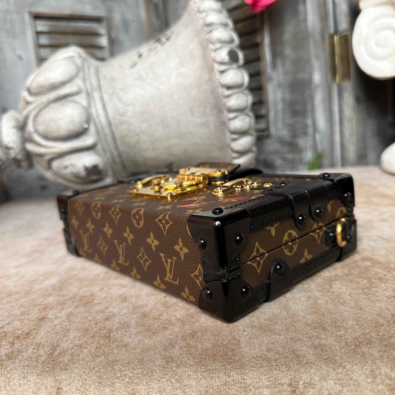 Louis Vuitton Pre-Owned Authentic Box Clutch Monogram Free Tracked Shipping