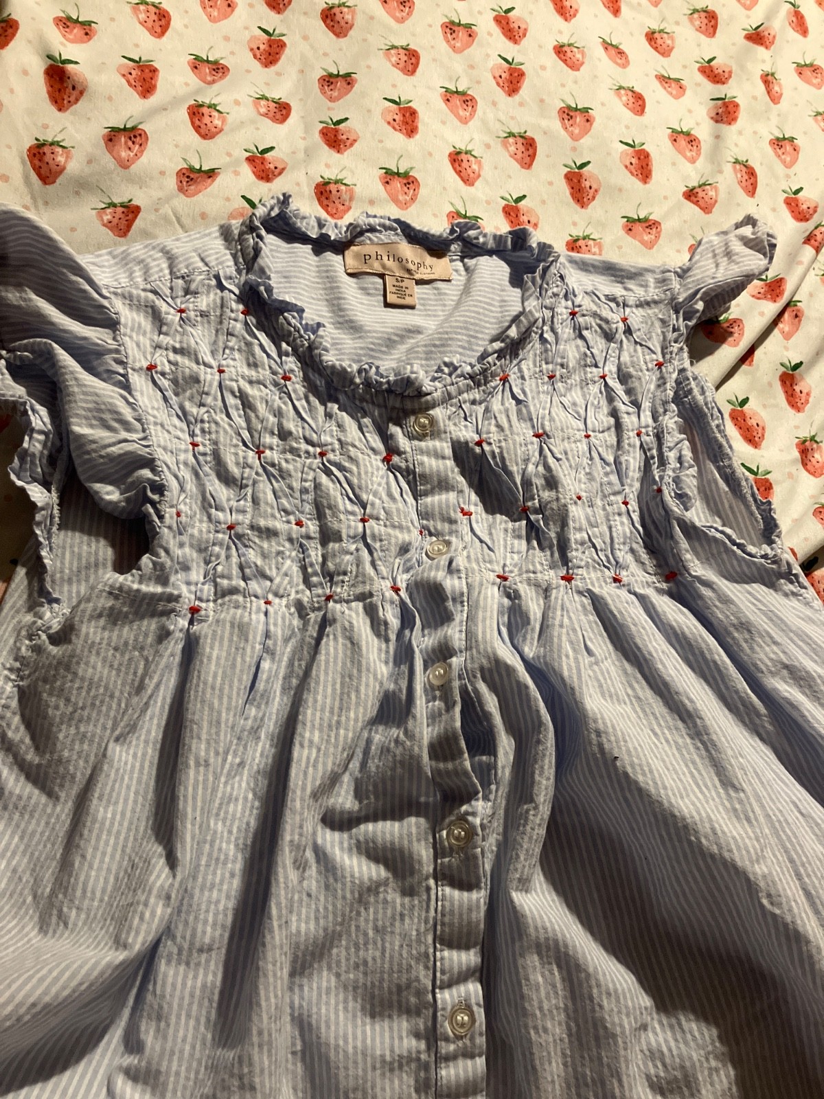 Philosophy women’s sleeveless shirt size small button up light blue and white st