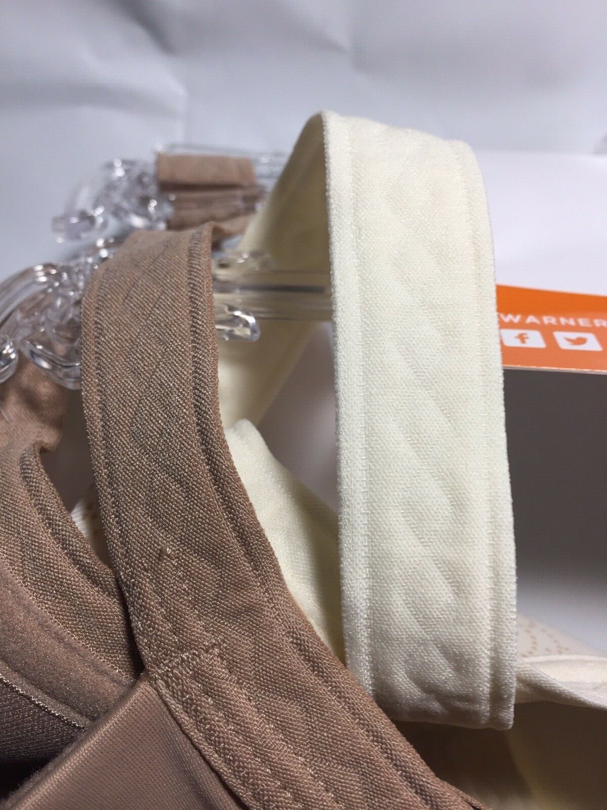 Warner’s Wirefree Bras T-Shirt Lined Seamless Cups Style 4011 Set of 2 New $60
