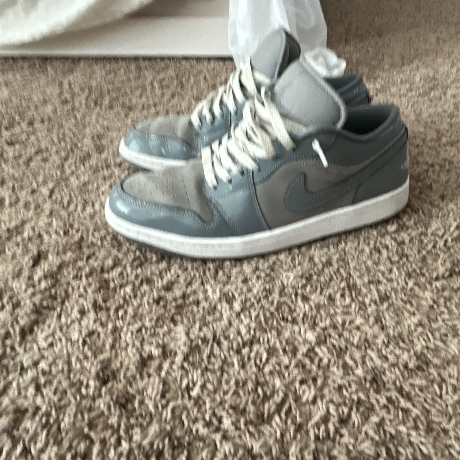 Jordan Air Jordan Men’s Low Top Lace-Up Athletic Sneakers Gray/White
