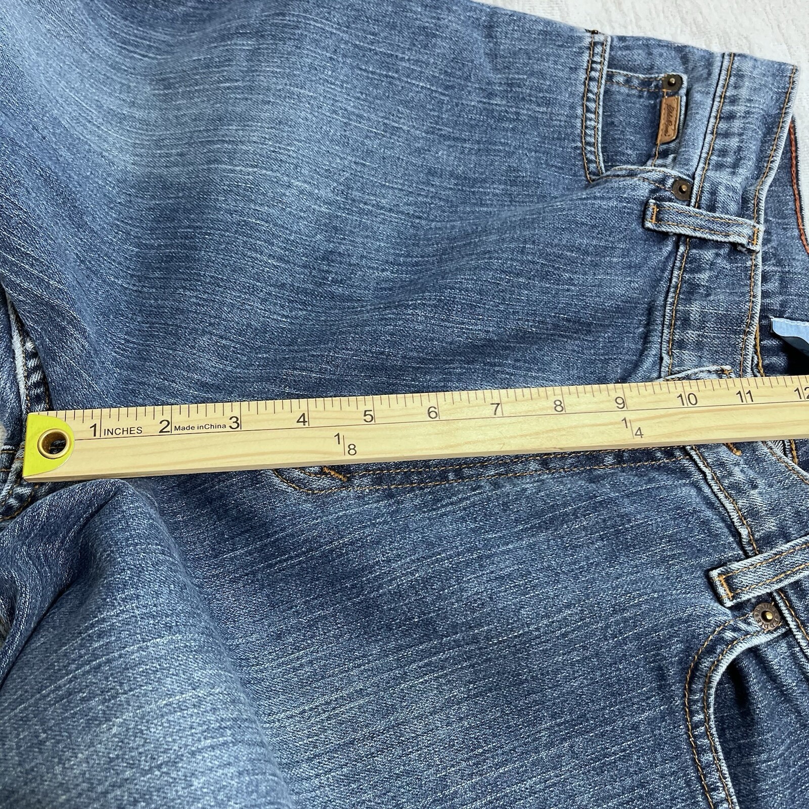 Eddie Bauer Natural Fit Jeans Women’s Size 12 Straight Leg Cotton Blend Denim