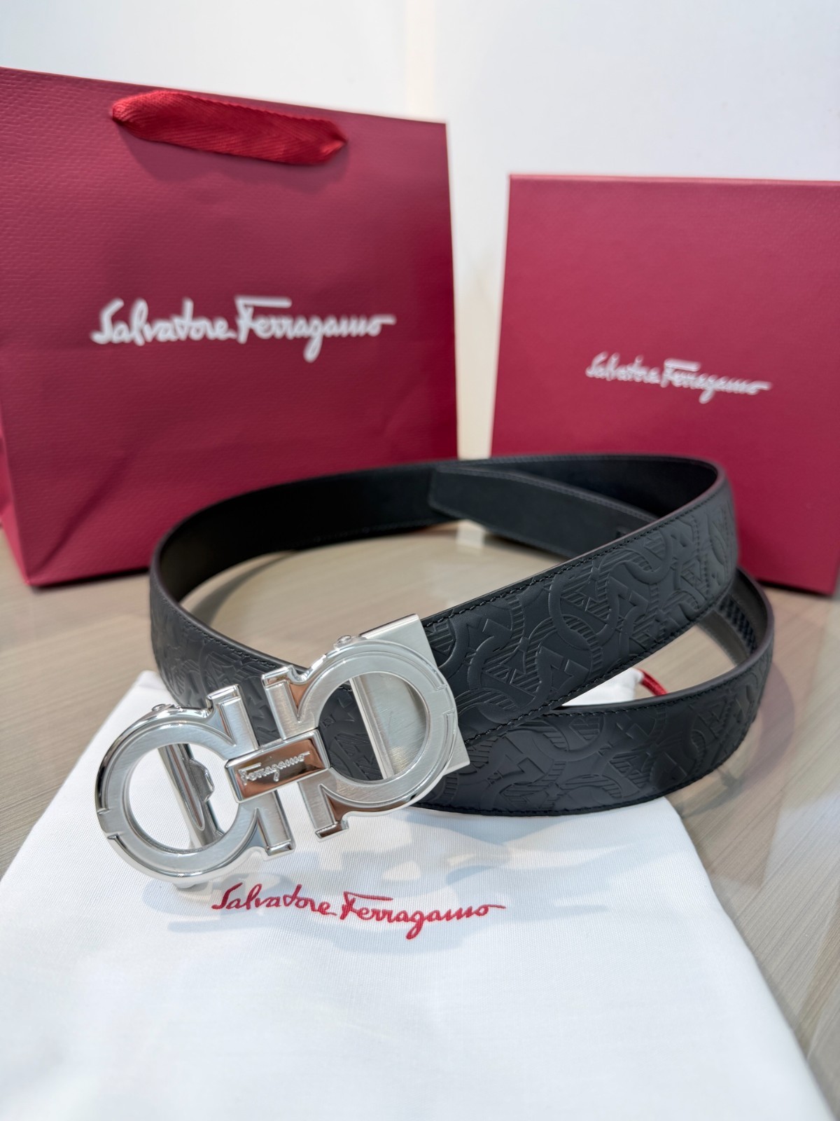 FERRAGAMO Black Gancini Monogram Leather Silver Buckle Belt Size 90 – 3,7 cm