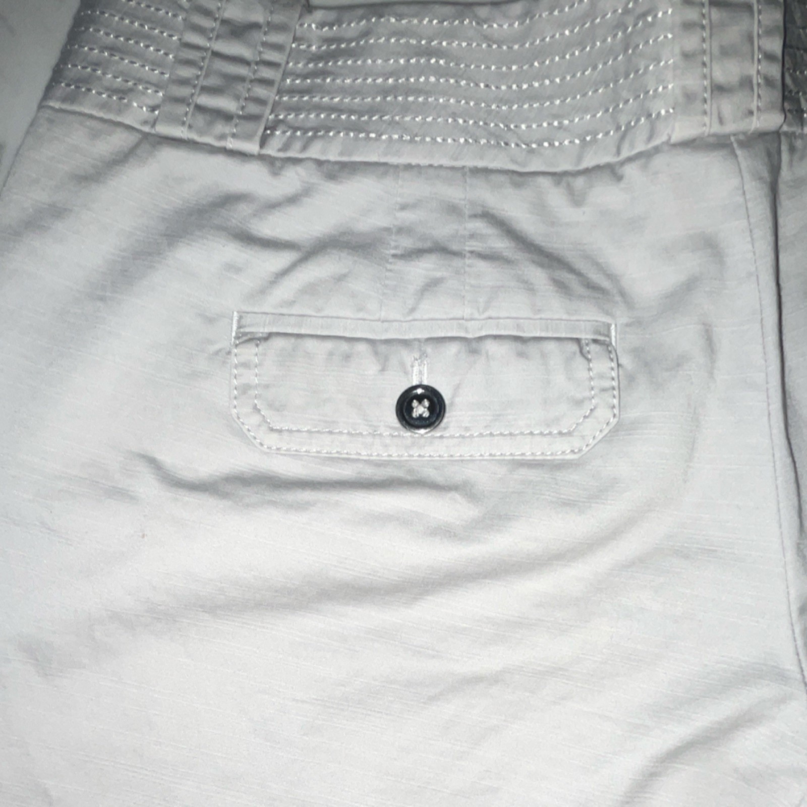 White House Black Market Chino Shorts Women 6 White Mid Rise 4in Pockets