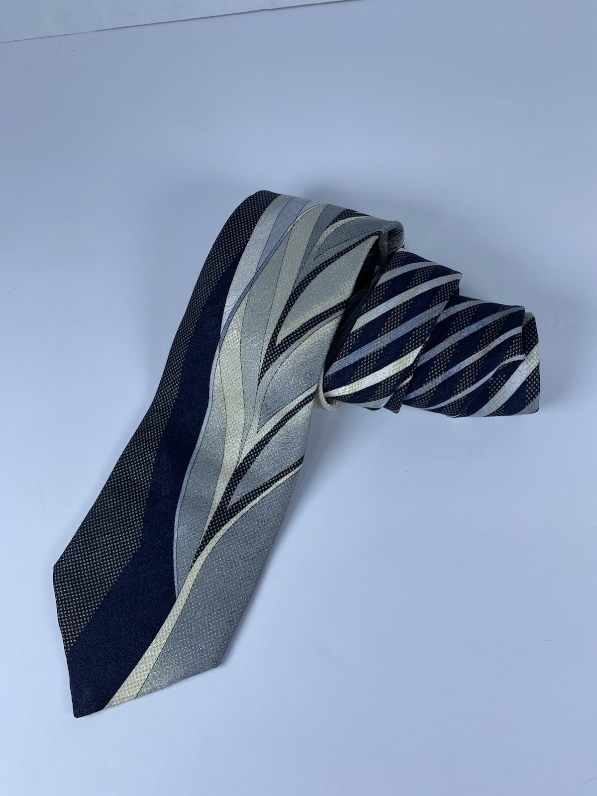 Vtg Vitaliano PANCALDI Silk Tie Italy XL 62″ Wide 4.8″ Abstract Silver Blue Gold