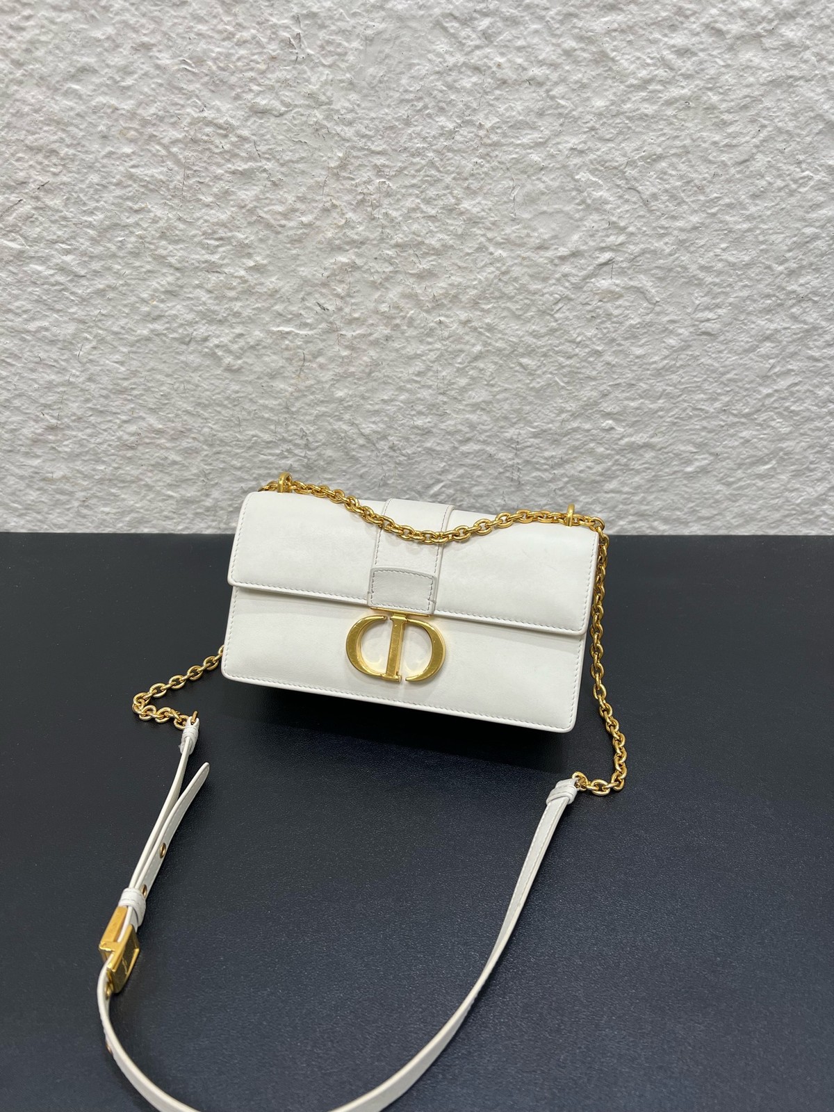 Dior Pre-Owned Authentic Chain Bag Cream 21x6x12cm Free Tracked Shipping