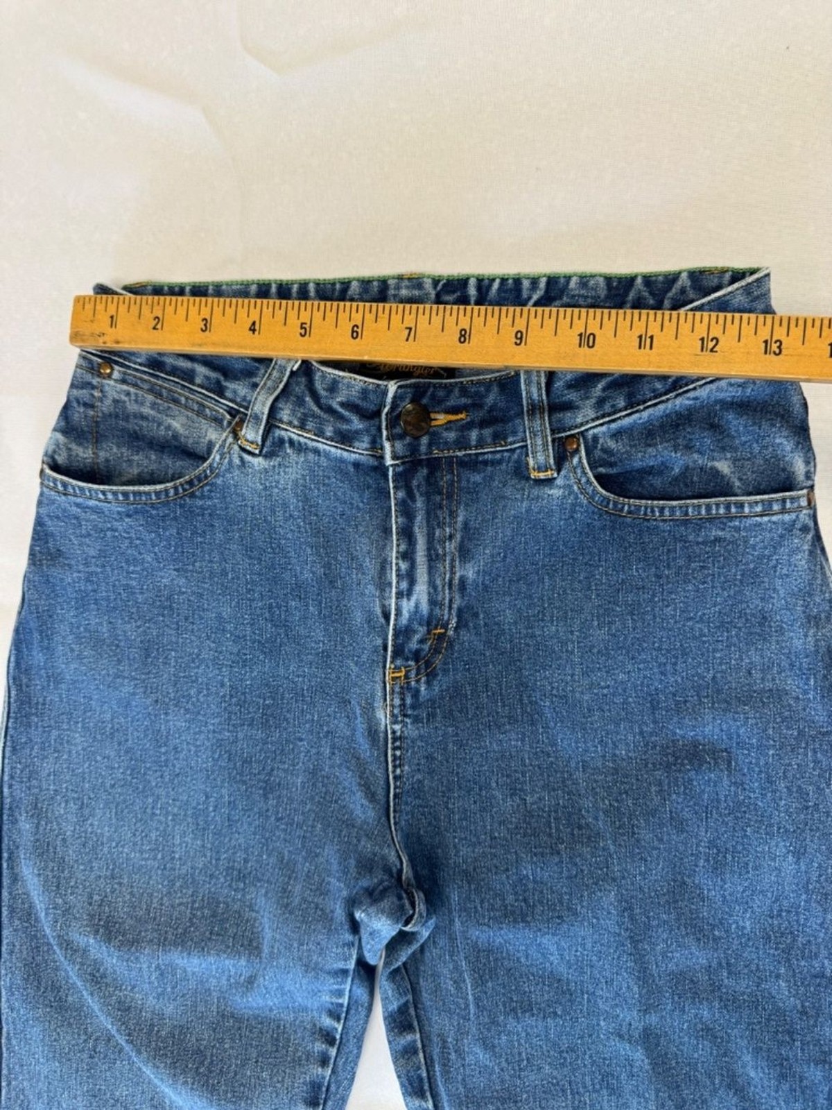 Wrangler Vintage Straight Leg Jeans Size 5/6 x 32