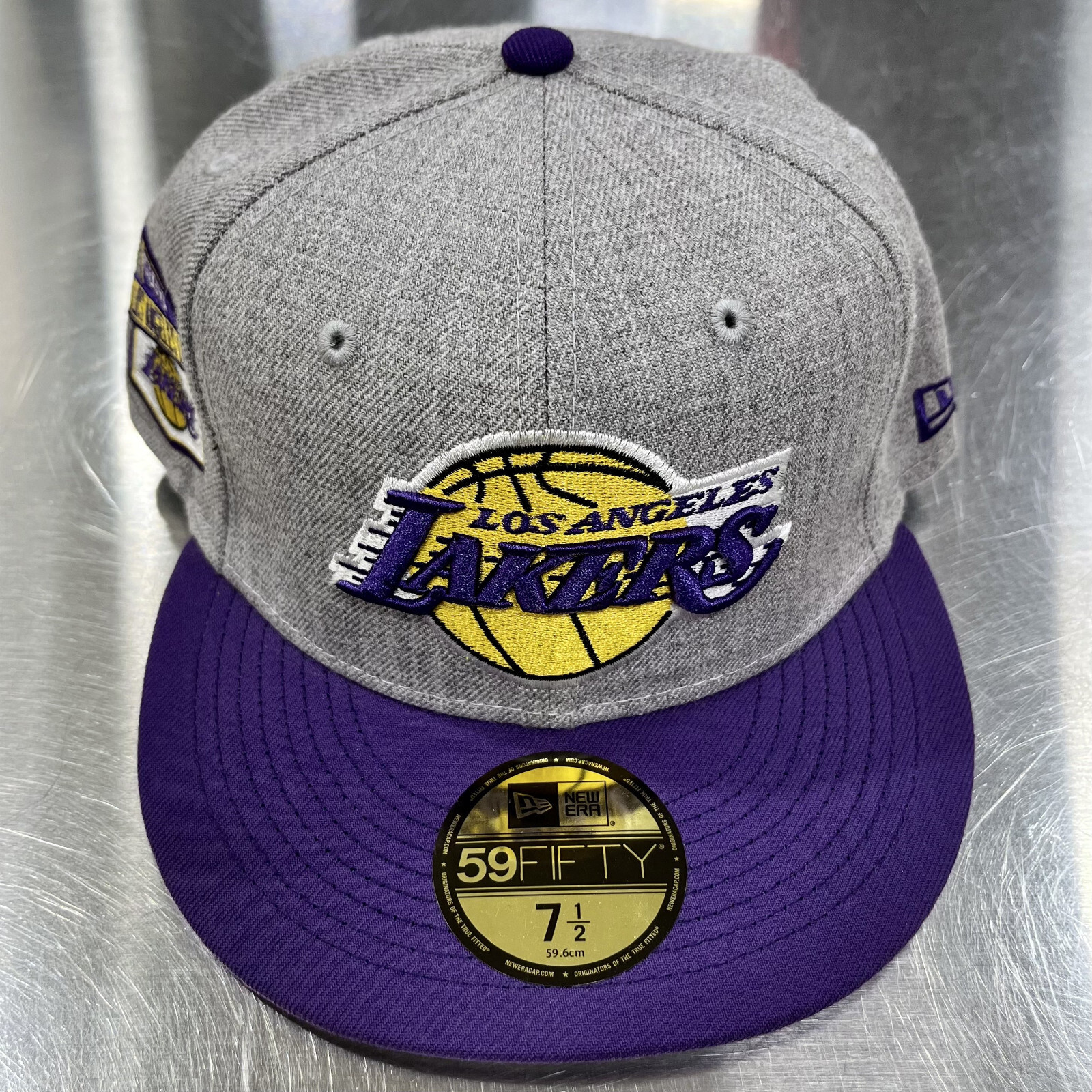 Los Angeles LA Lakers Logo Patch New Era 59FIFTY 2 Tone Fitted Hat 7 1/2