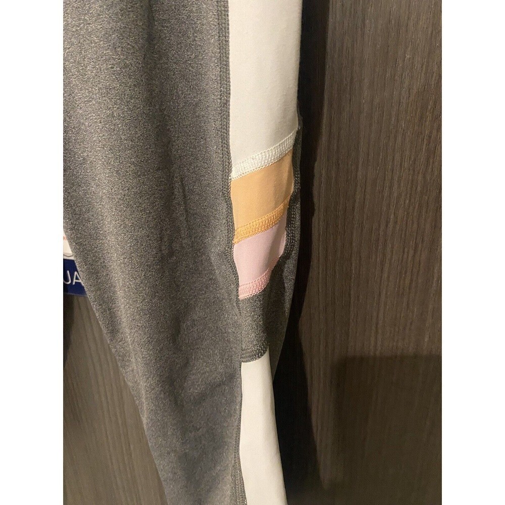 Trina Turk Recreation Leggings M Medium Capri Colorblock heather Gray Pink