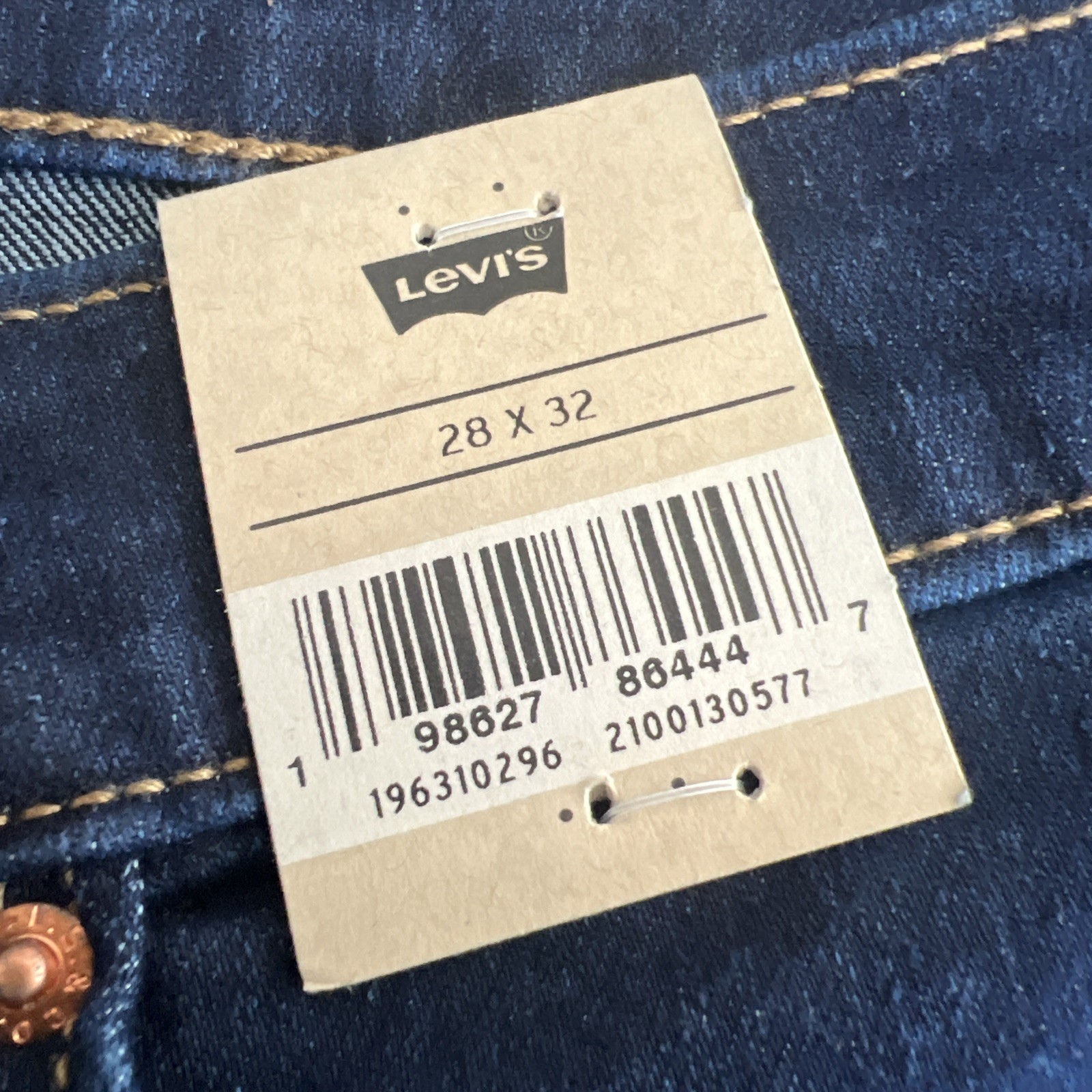 Levi’s Women’s 314 Shaping Straight Mid-Rise Stretch Denim Jean Size 6 28×32