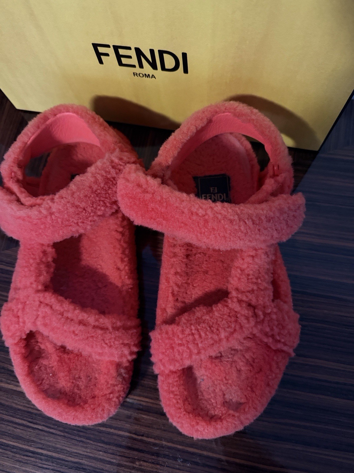 Fendi Shearling FF Feel Sandals Georgia Scuro Sz 39 $1050 Price Drop!