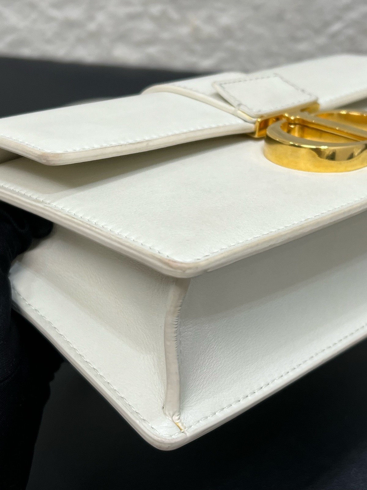 Dior Pre-Owned Authentic Chain Bag Cream 21x6x12cm Free Tracked Shipping