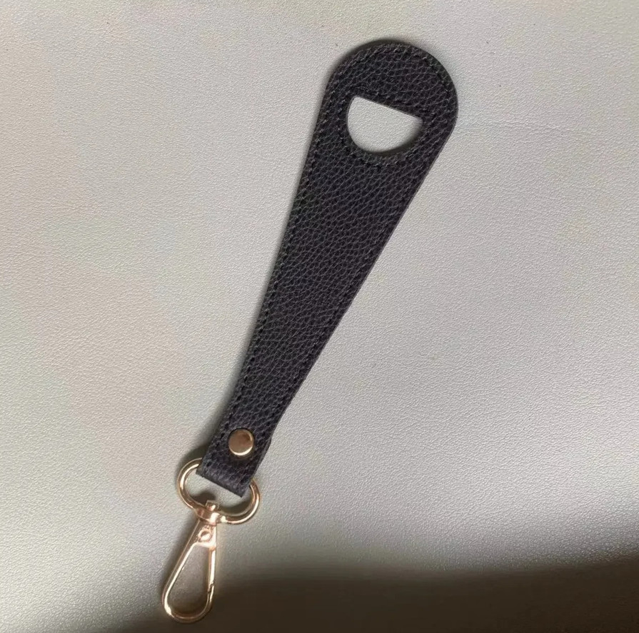 1pcs Leather Travel Hat Clip Buckle Holder Hands-Free Strap for Hats & Gloves