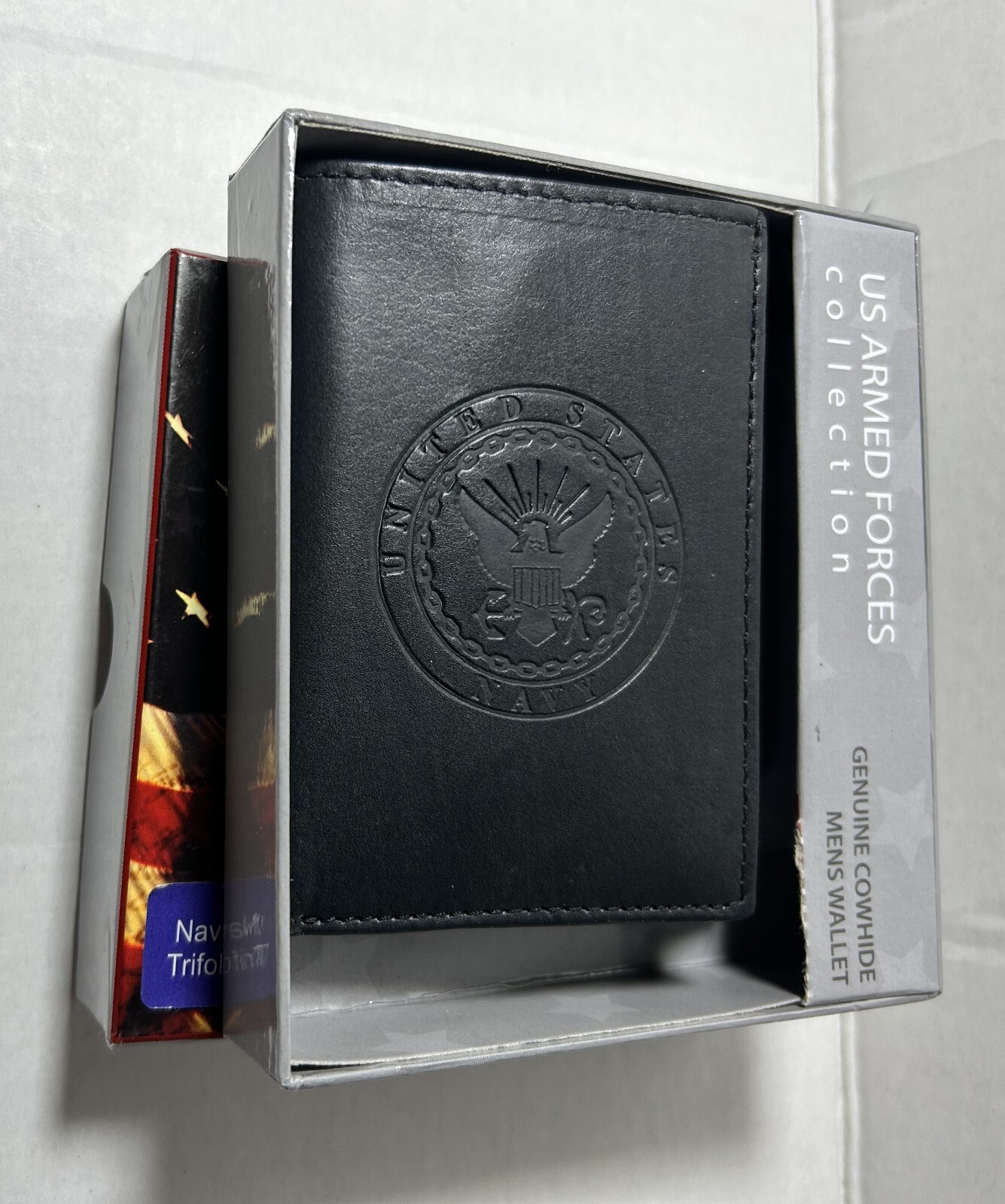 U.S Navy cowhide leather men trifold wallet black embossed New in box