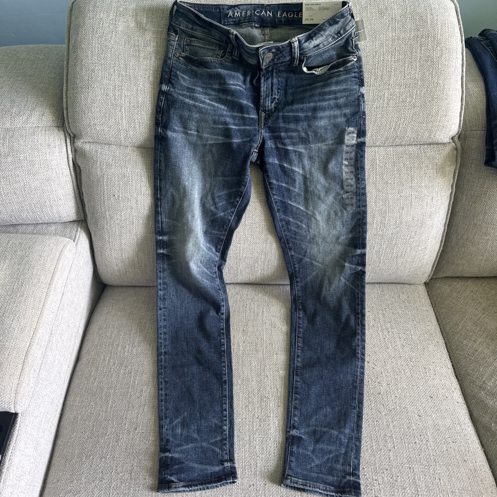 NWT- 29/30 American Eagle Jeans Super Skinny Medium Indigo Next Level AirFlex