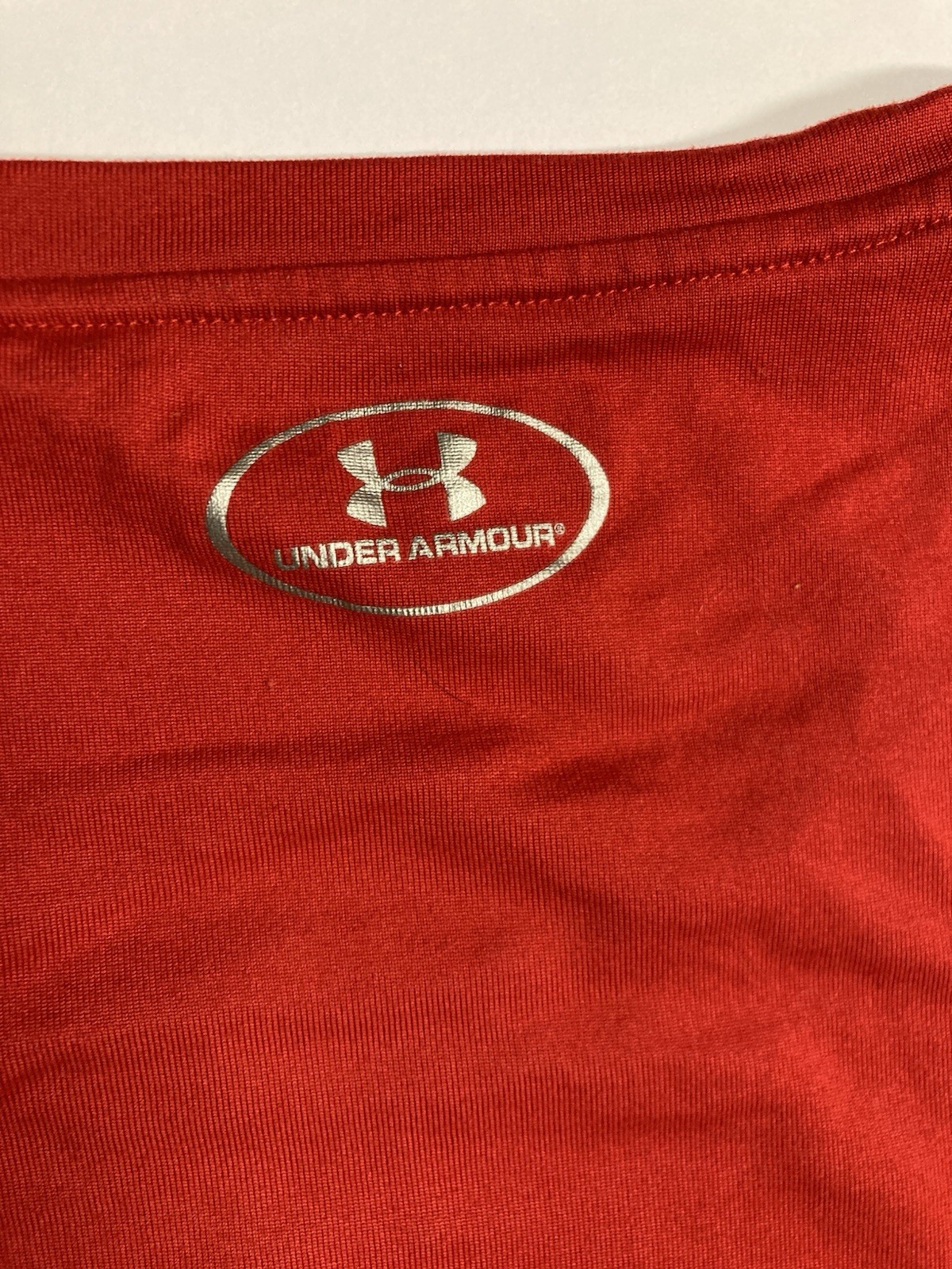 Under Armour HeatGear Men’s 2XL Loose Volleyball Red Crew Neck Graphic Tee