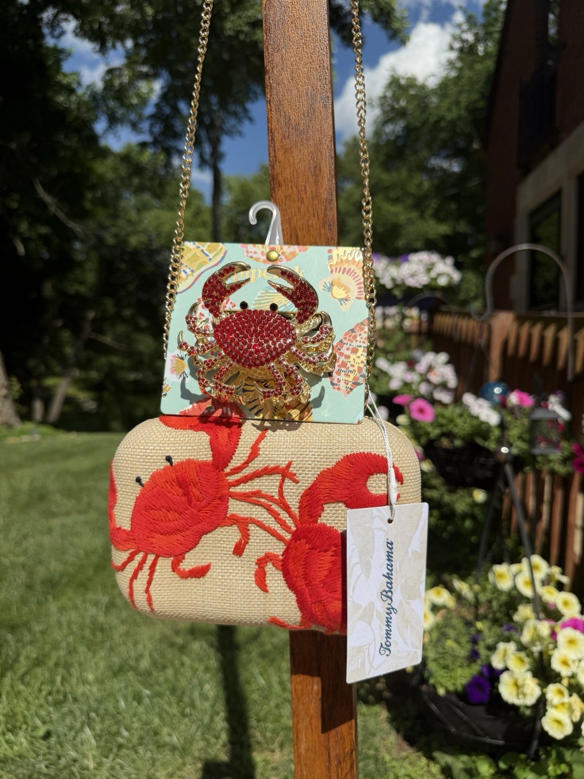 NWT Tommy Bahama Embroidered Crab Clutch Bag Purse w/ Rhinestoned Crab Hair Clip