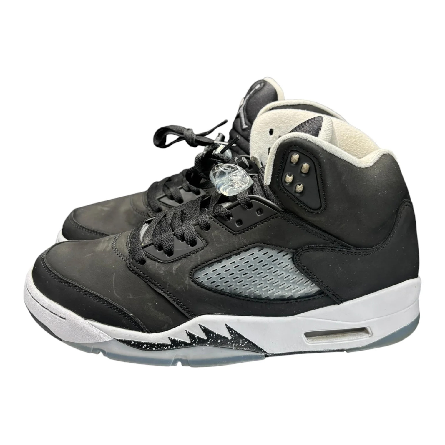 Jordan 5 Retro Moonlight (2021) size 9 – Used/Worn