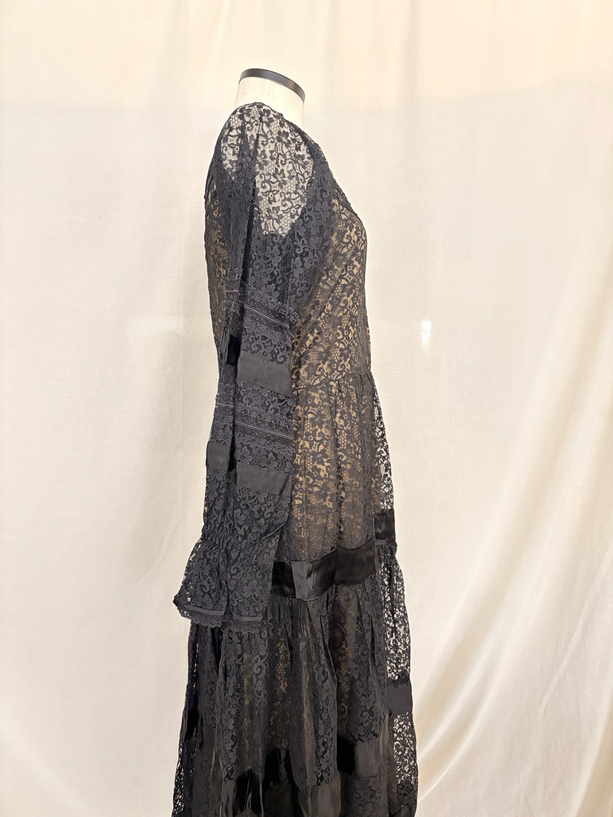 Vintage 70s Gothic Black Floral Lace Tiered Fully Lined Maxi Dress S