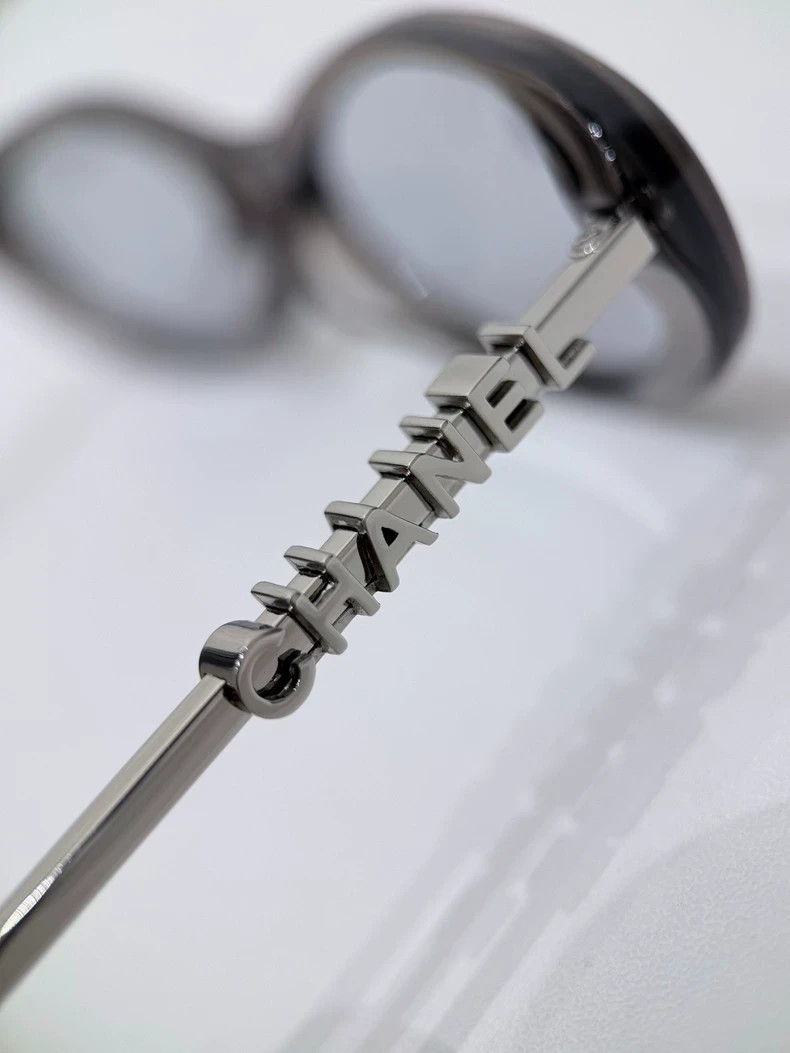 Chanel Women’s Sunglasses CH5565 Retro Cat Eye Oval Frame 54-17-140 NEW