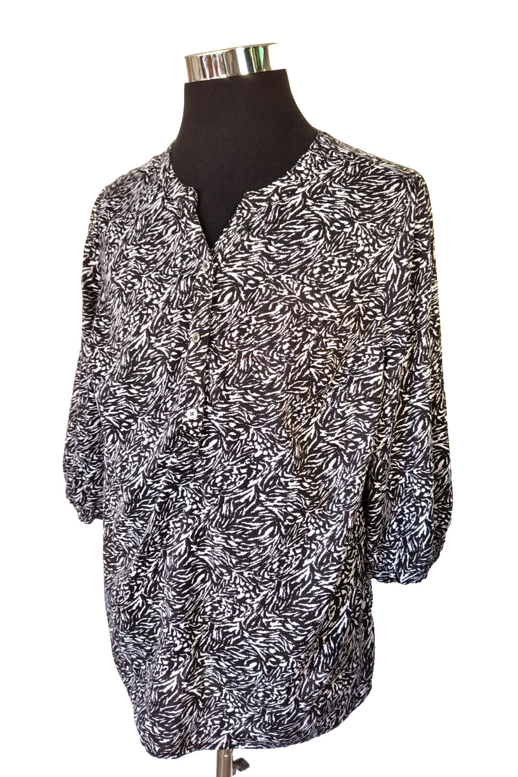 C.J. Banks Women’s Blouse Size X Black & White Pullover Polyester -Spandex