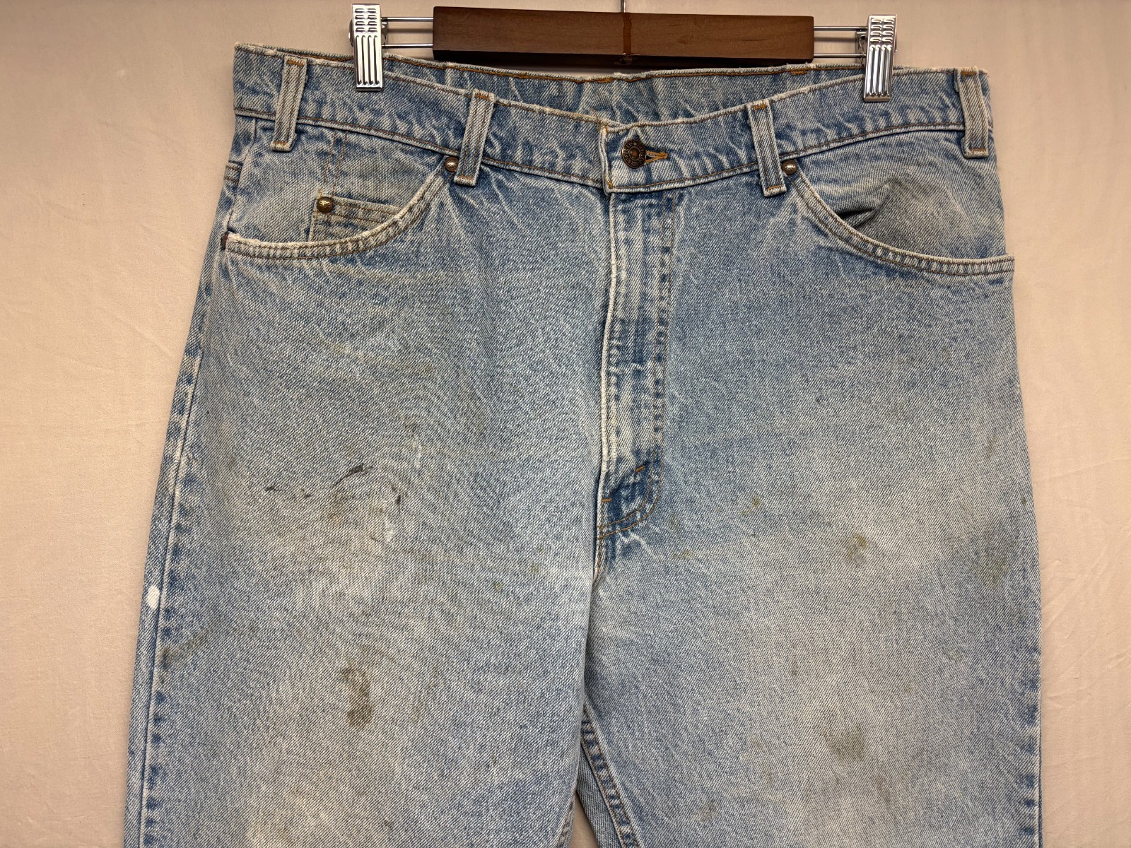 Levi’s 540 Jeans Mens Light Wash Blue Denim Relaxed Fit Straight Leg 36×30