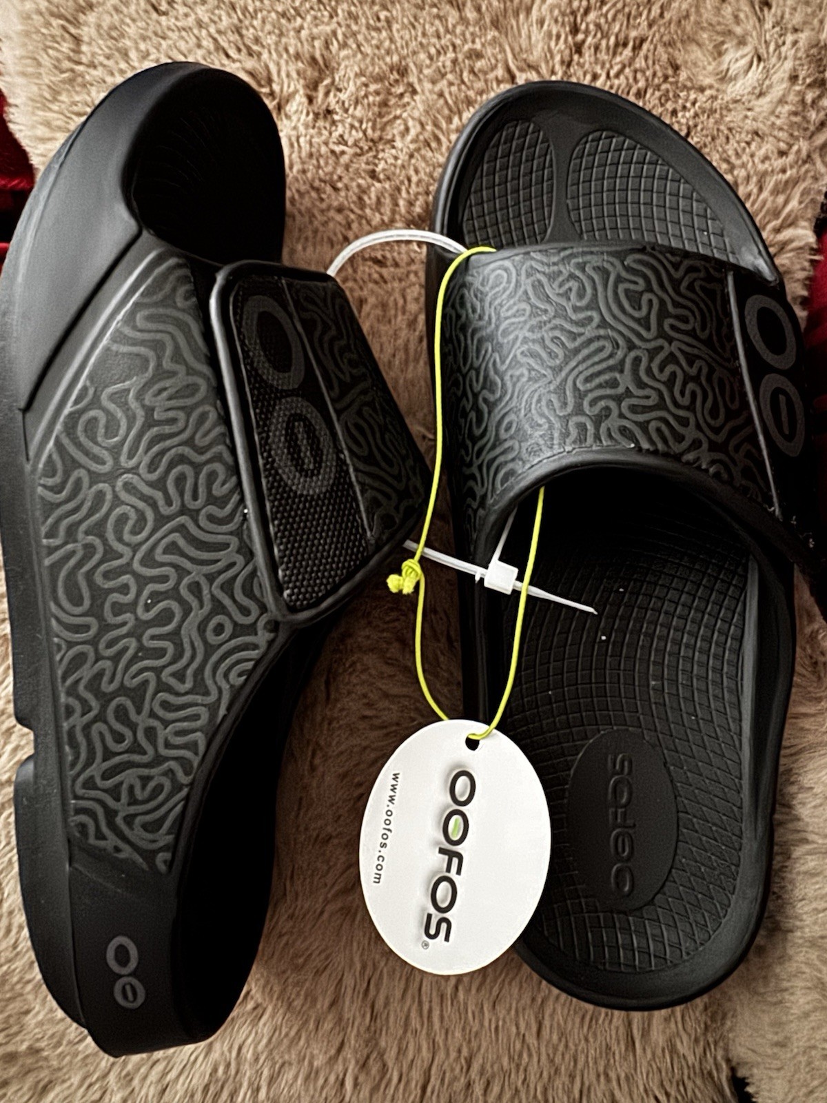 New OOFOS OOahh Sport Flex Limited Unisex with tags
