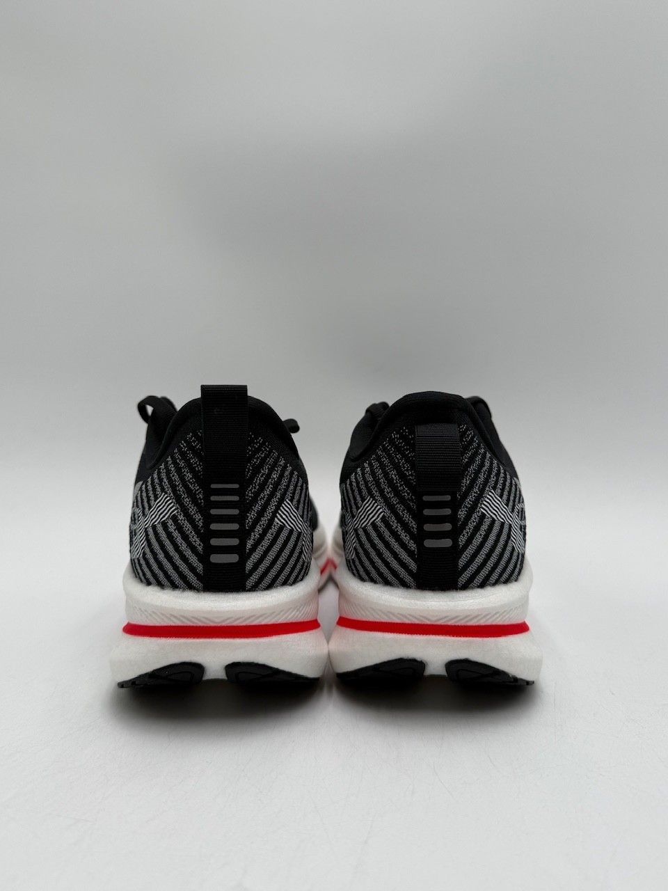 Under Armour UA VELOCITI SPD Men’s NEW Athletic Sneaker Black Multiple Sizes