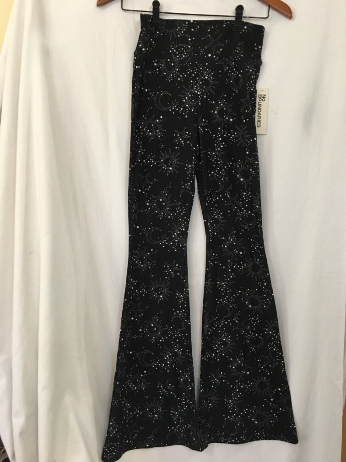 No Boundaries Black Moon and Stars Flare Pants Juniors Women Size Many sizes (F)