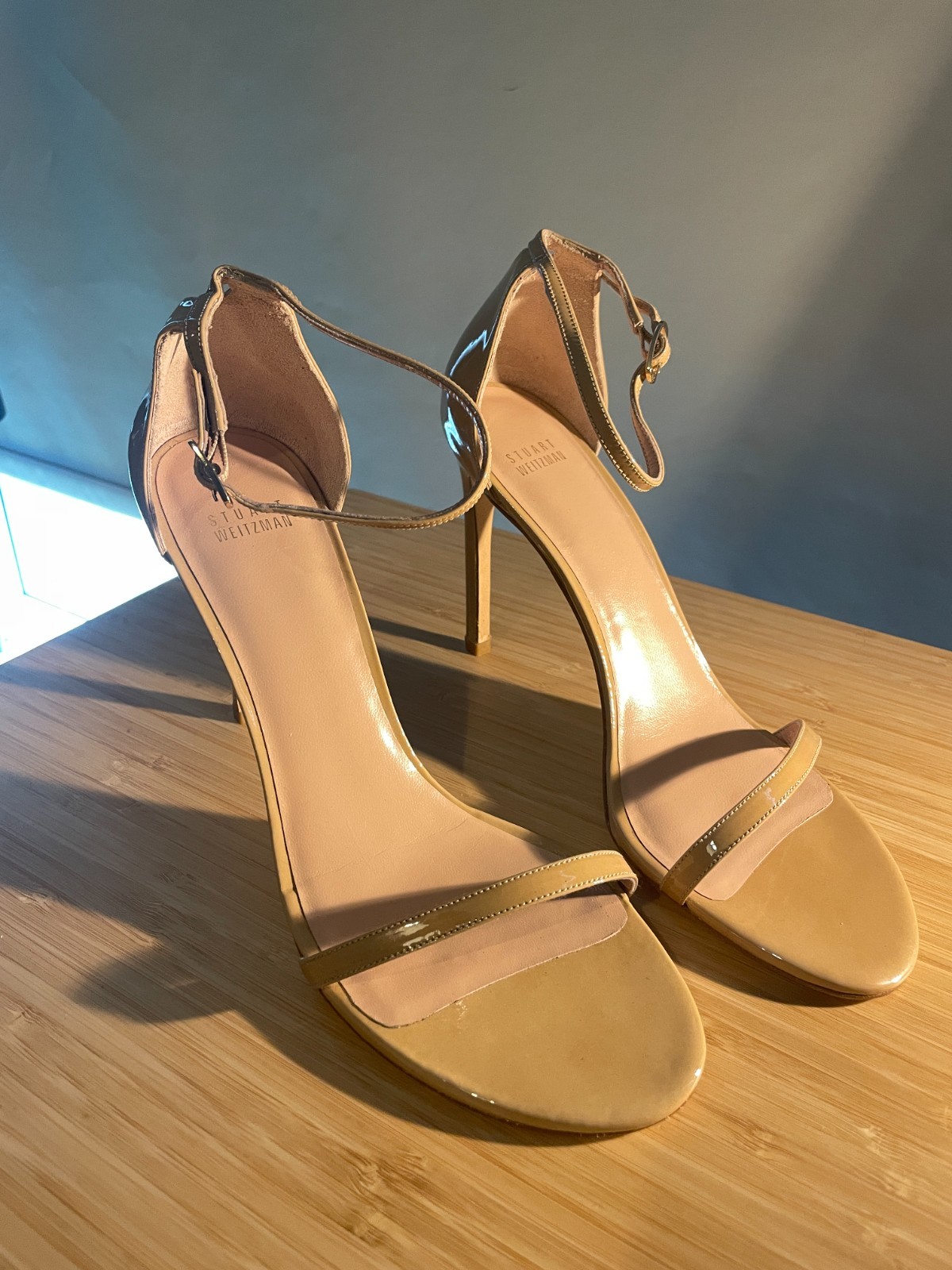 Stuart Weitzman Nudistsong US10.5 Beige Patent Leather MSRP $500CAD New W/O Box