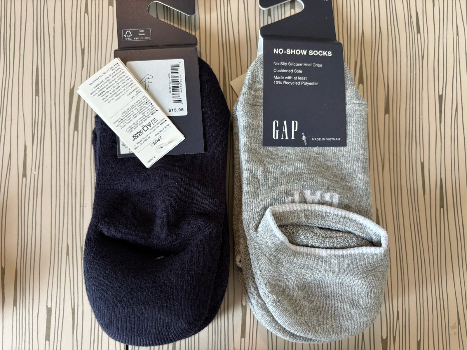 GAP 11 PAIRS NO SHOW QUARTER CREW SOCKS M/L GREY NAVY NWT! $82