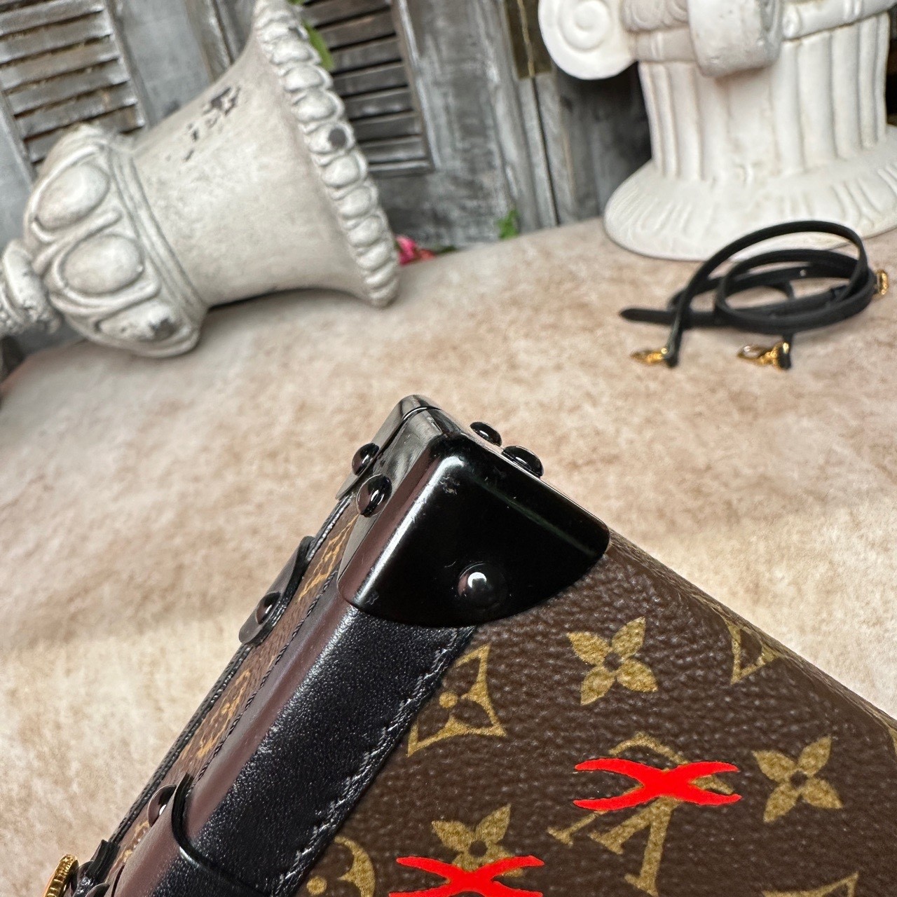 Louis Vuitton Pre-Owned Authentic Box Clutch Monogram Free Tracked Shipping