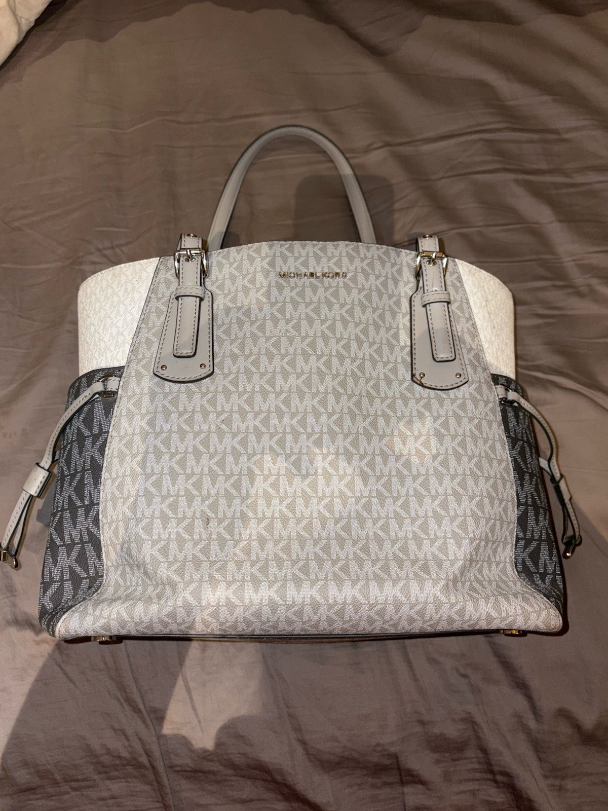 michael kors Voyager Tote large