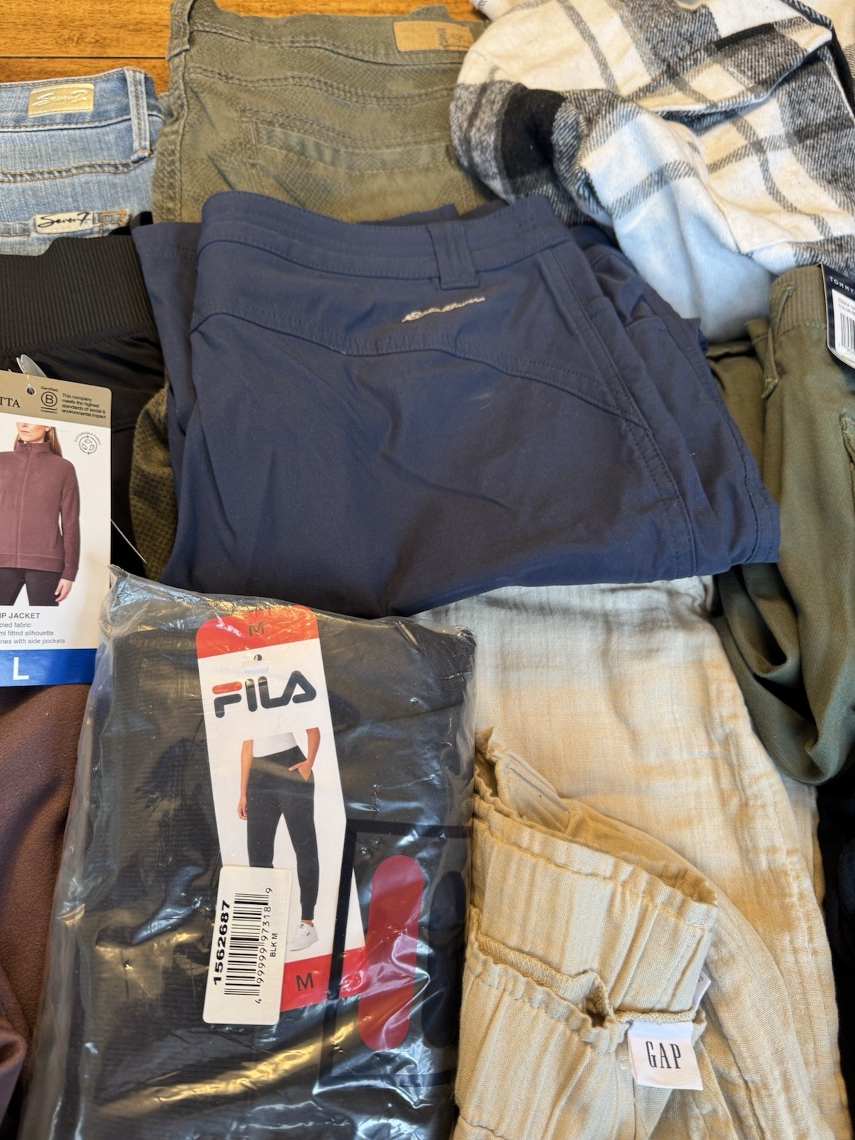 14pc Reseller Wholesale Lot of Women’s Clothing – Mixed SEE DESCRIPTION