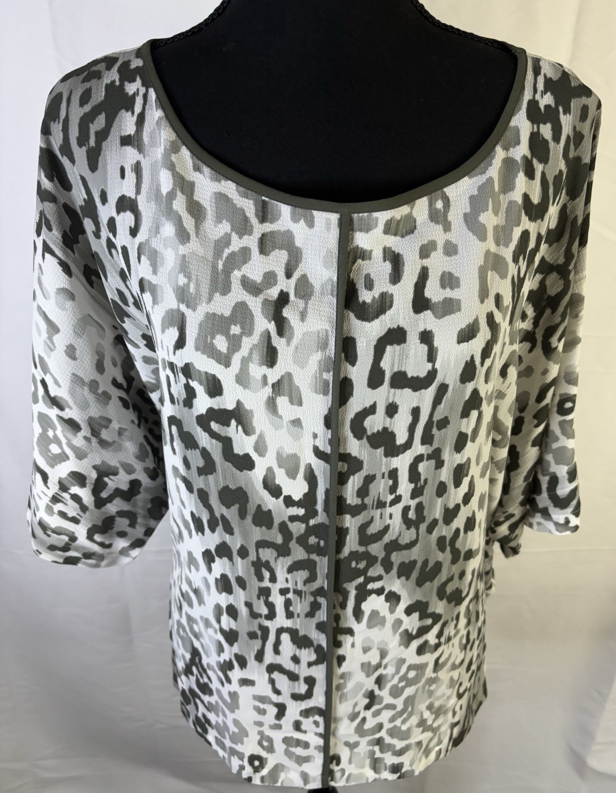 M&S Collection Grey Animal Print Blouse UK 22 EUR 50 Lightweight Loose Fit Top