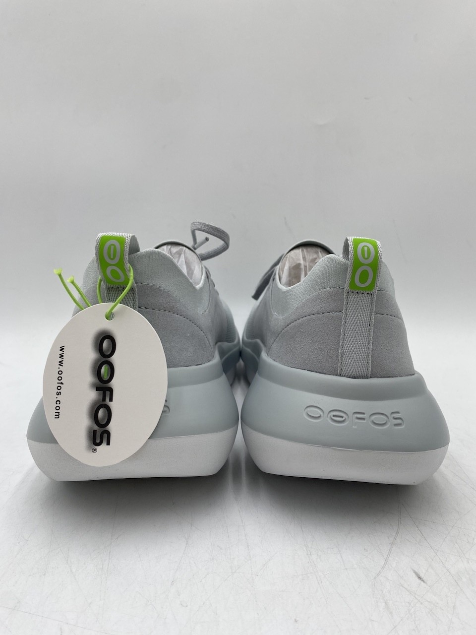OOFOS OOMY STRIDE Men’s NEW Recovery Sneakers Glacier Multiple Sizes