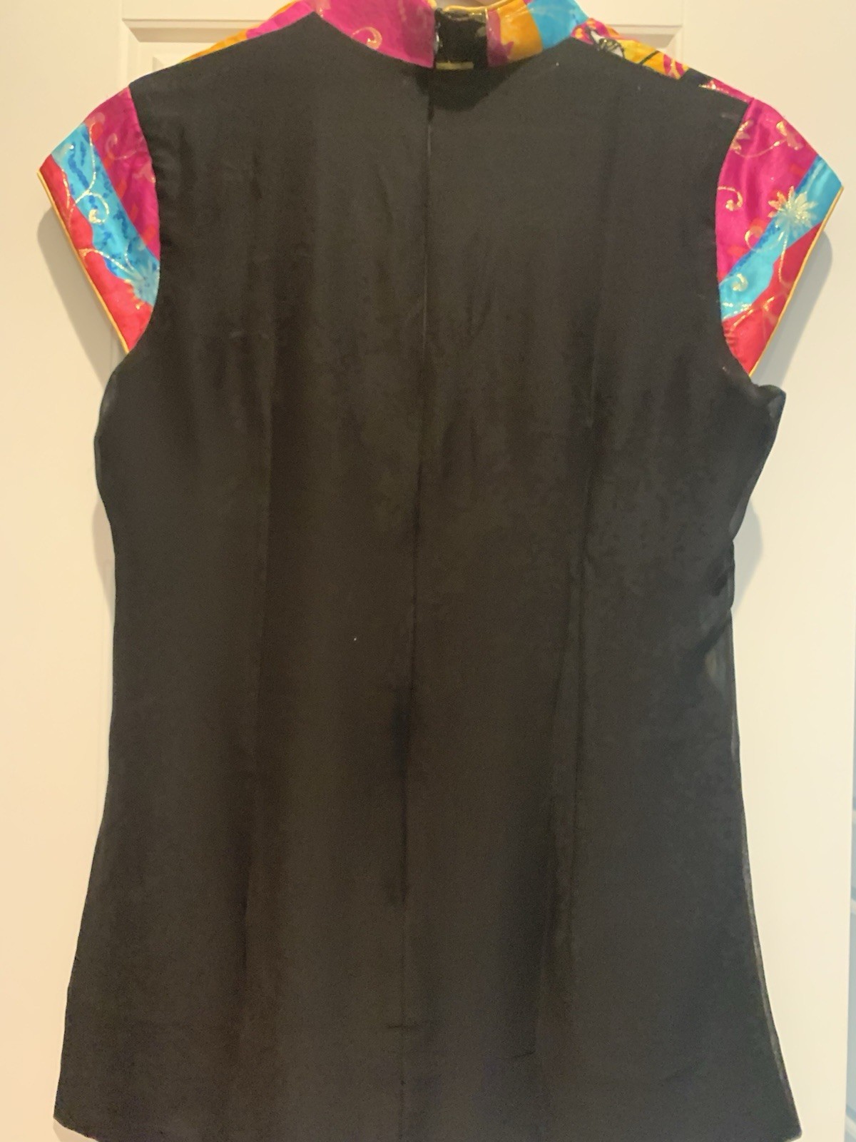 Vintage Eastern Collection Satin Artistic Mandarin Collar Cap Sleeve Top L