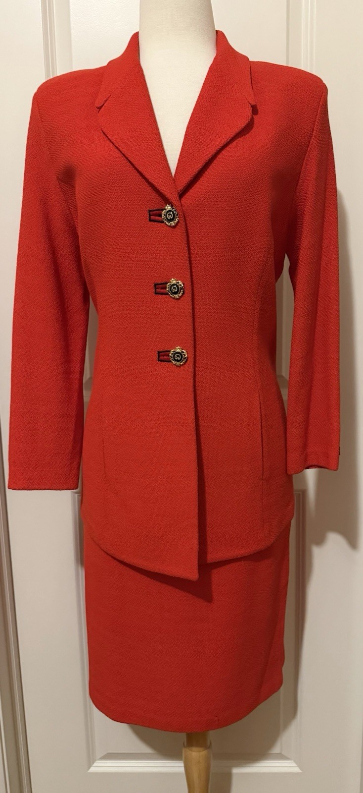 St. John Collection Women’s 2pc Knit Skirt Suit Red / Orange sz-12